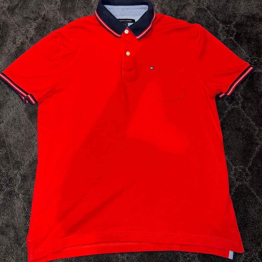 Tommy Hilfiger Custom Fit Coupe Sur Mesure Men's T-shirt Size Medium Color Red